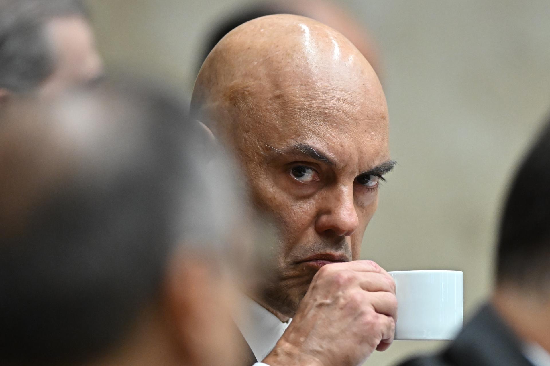 Vorcaro perguntou a Moraes se deveria "estar fora" dois dias antes de ser preso