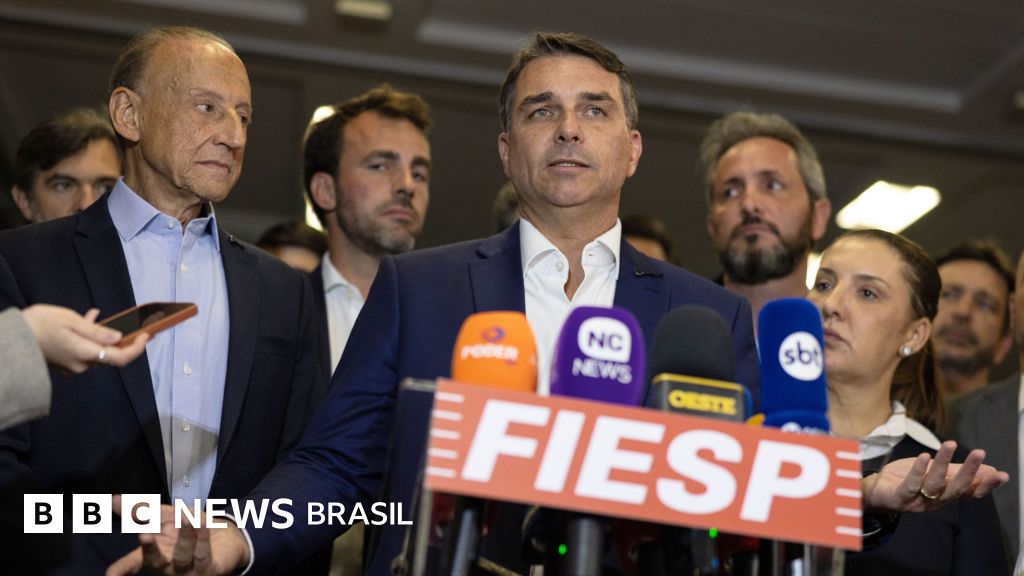 Como é o projeto de trabalho flexível apoiado por Flávio Bolsonaro que vai na contramão da PEC do fim da 6x1 - BBC News Brasil