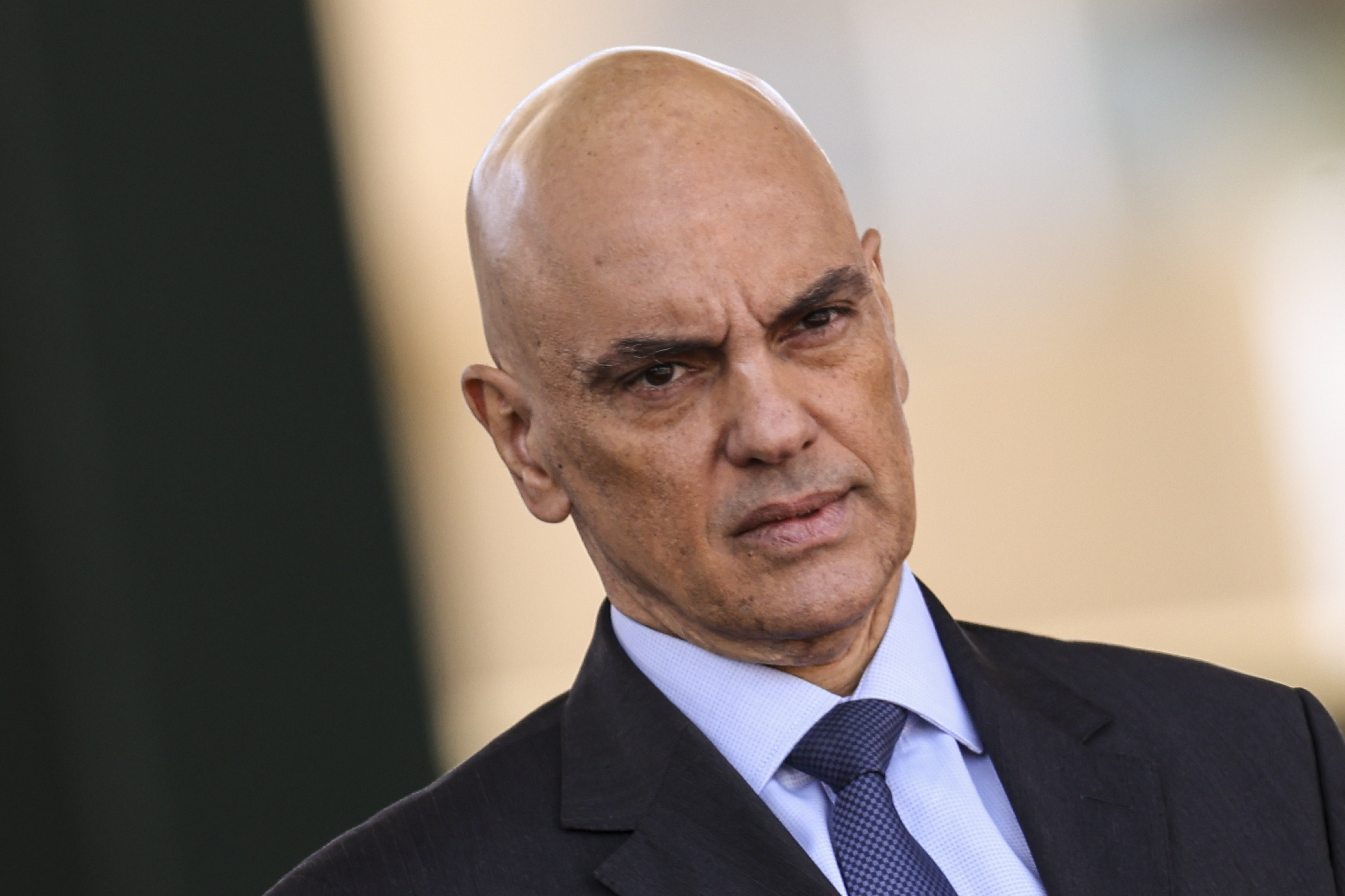 Moraes responde a Fachin e vê vingança em investigação de Mendonça